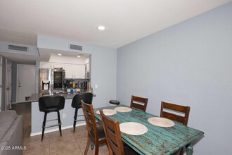 4805 E Kachina Trail in Phoenix, AZ - Building Photo - Building Photo