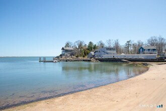 204 Clark Ave in Branford, CT - Building Photo - Building Photo