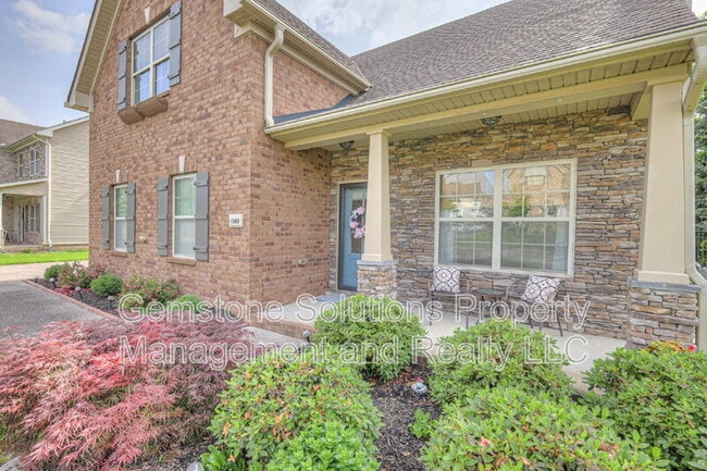 property at 1008 Beverly Ln