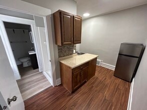 77 W 23rd St, Unit 1B in Chicago Heights, IL - Building Photo - Building Photo