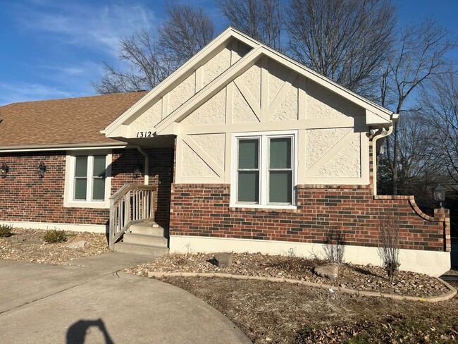 1312 NW 6th St in Blue Springs, MO - Building Photo - Building Photo