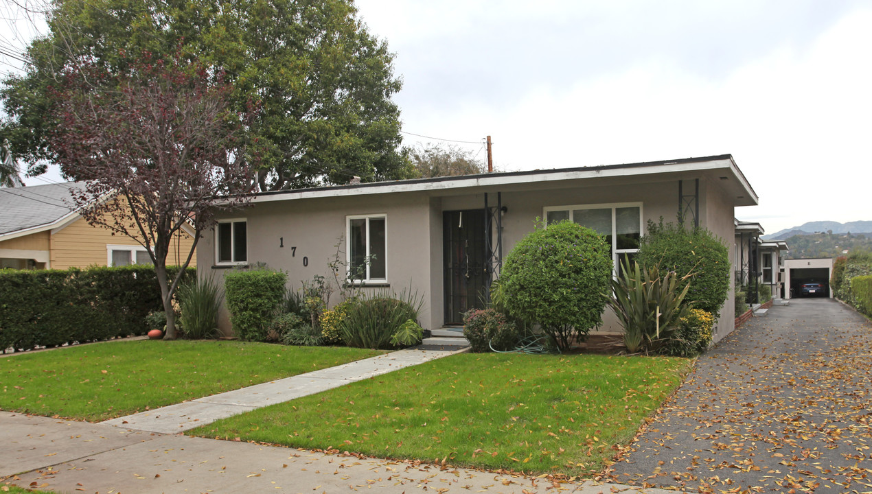 170 Monterey Rd in South Pasadena, CA - Foto de edificio