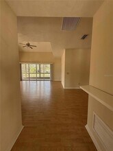 35 Magnolia Ave, Unit 35 in Ormond Beach, FL - Foto de edificio - Building Photo