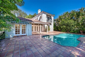 3240 Morris Ln in Miami, FL - Building Photo - Building Photo