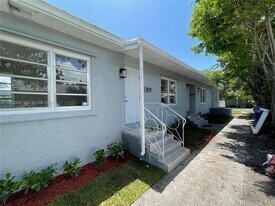820 SE 12th St in Fort Lauderdale, FL - Building Photo