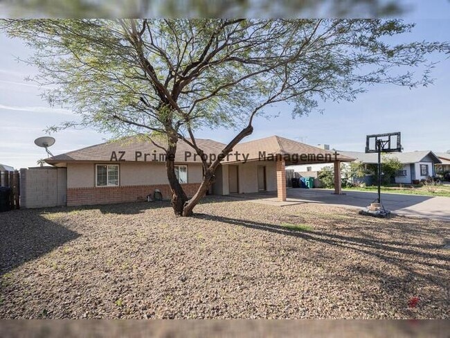 property at 2429 E Juanita Ave