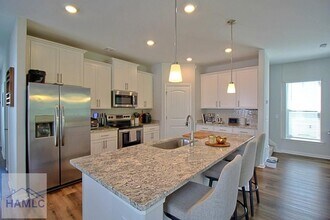 232 Flagler Dr, Unit 302 in Savannah, GA - Building Photo - Building Photo