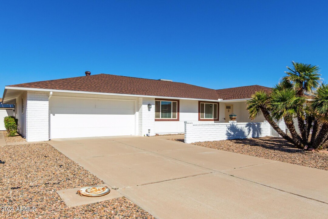 12714 W Crystal Lake Dr in Sun City West, AZ - Building Photo