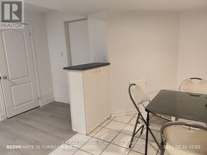 493 Blackstock Rd in Newmarket, ON - Building Photo - Building Photo