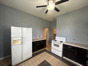 4904 Holdrege St in Lincoln, NE - Building Photo - Building Photo