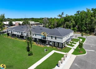 3821 SW 43rd Ct in Ocala, FL - Foto de edificio - Building Photo