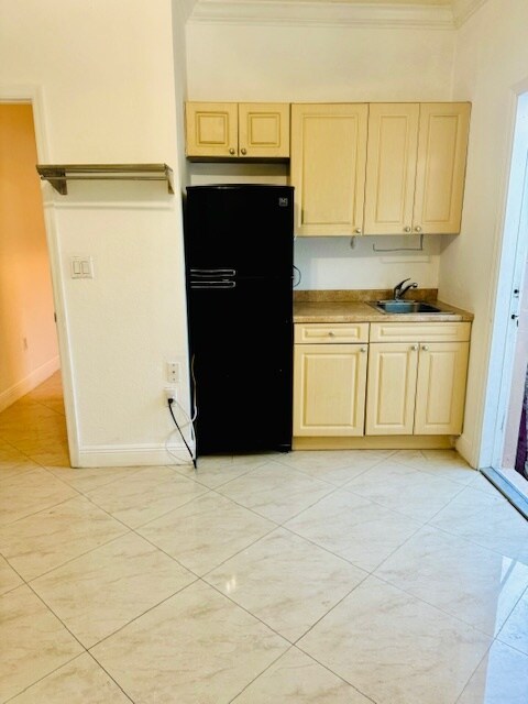22476 SW 102nd Ct, Unit Large Efficiency in Cutler Bay, FL - Building Photo - Building Photo