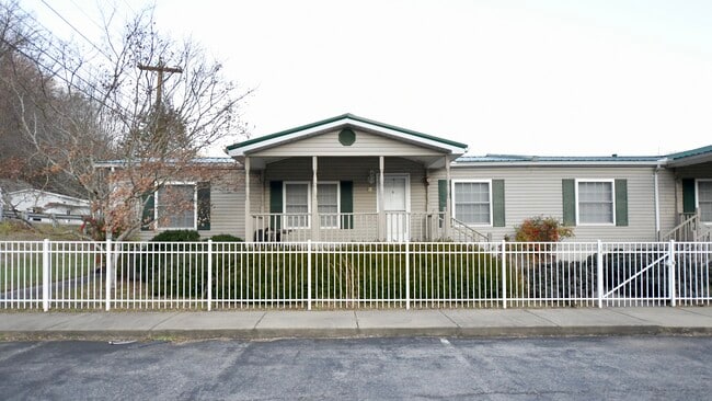21 Bingham St, Unit Apt. A