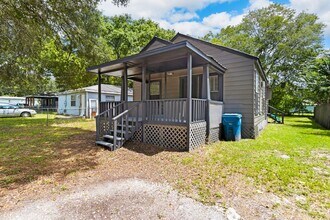 821 Leonard St in Brooksville, FL - Building Photo - Building Photo