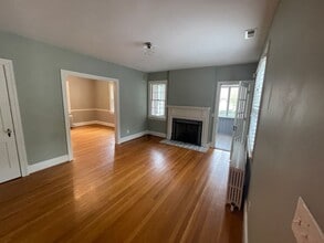 4400 Stuart Ave in Richmond, VA - Building Photo - Building Photo