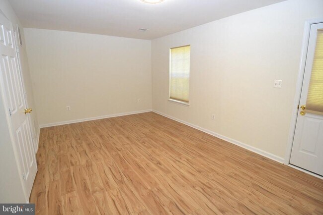 6340 Demme Pl in Springfield, VA - Building Photo - Building Photo