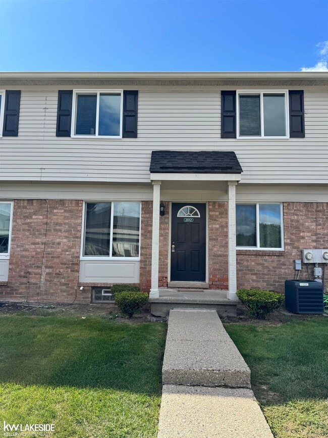 property at 2012 Orchard Crest St