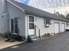 407 E Cherry St, Unit 409 in Mason, MI - Building Photo - Building Photo