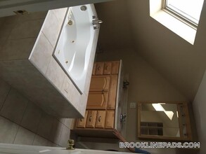 7 Timon Ave in Brookline, MA - Building Photo - Building Photo