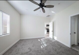 310 Ohio Dr in Bakersfield, CA - Building Photo - Building Photo