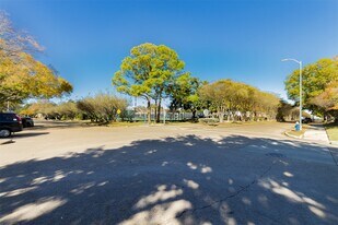 14357 Misty Meadow Ln in Houston, TX - Building Photo