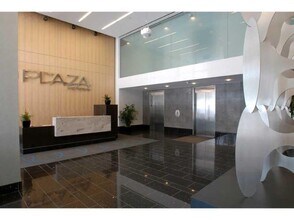 950 W Peachtree St NW in Atlanta, GA - Building Photo - Building Photo