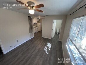 9333 Park Blvd-Unit -Apt 1 in Seminole, FL - Building Photo - Building Photo