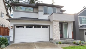 16306 27th St Ct E in Bonney Lake, WA - Building Photo