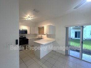 2731 NE 3rd Dr in Homestead, FL - Foto de edificio - Building Photo