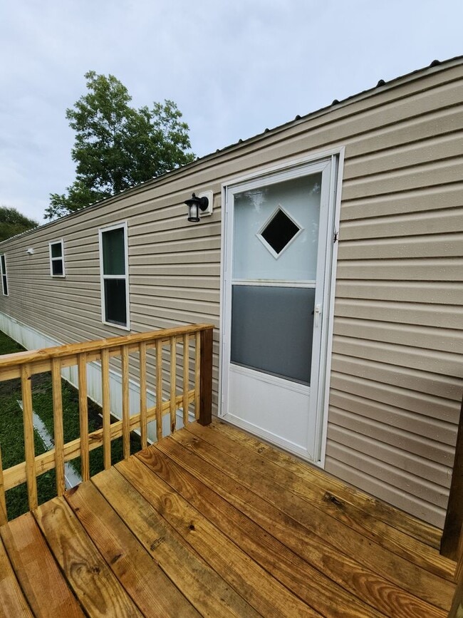 4 Elcona St in Hubert, NC - Building Photo - Building Photo