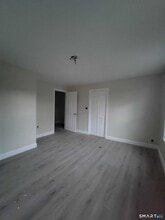 219 Pleasant St in Windham, CT - Building Photo - Building Photo