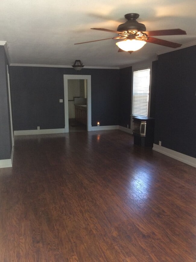 1304 8th St in La Grande, OR - Building Photo - Building Photo