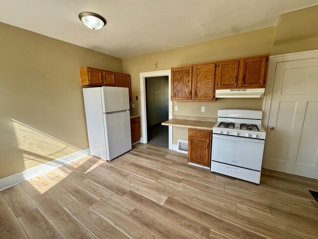 410 15th Ave in Moline, IL - Building Photo - Building Photo