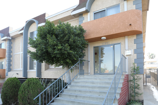 Lido Apartments - 12602 Venice Blvd in Los Angeles, CA - Building Photo - Building Photo