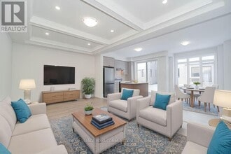 3038 Sideline 16 in Pickering, ON - Building Photo - Building Photo