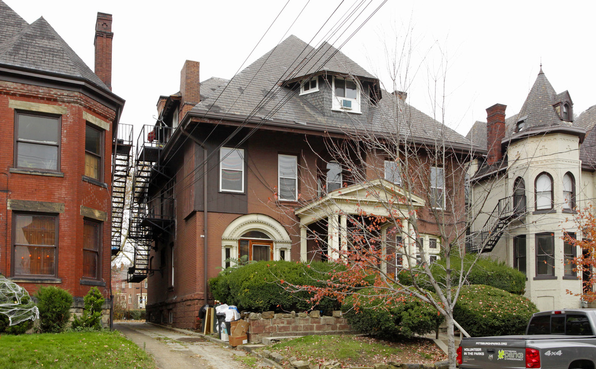 362 Stratford Ave in Pittsburgh, PA - Building Photo