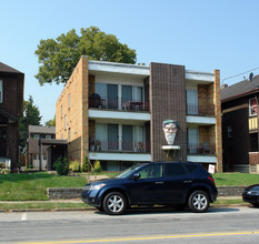 Apartment in Pittsburgh, PA - Foto de edificio - Building Photo