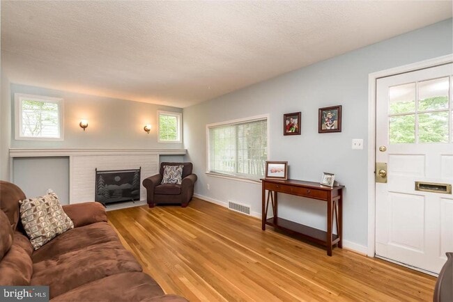 property at 5106 25th Pl N