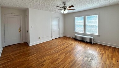 1319 Grand Ave in St. Paul, MN - Building Photo - Building Photo