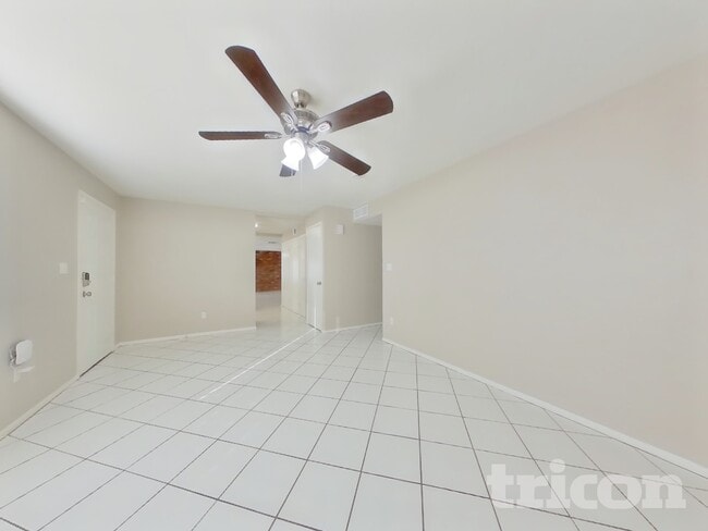 7100 W Cheryl Dr in Peoria, AZ - Building Photo - Building Photo