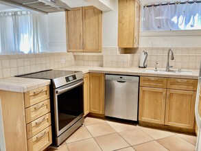 2421 2nd St in Santa Monica, CA - Building Photo - Building Photo