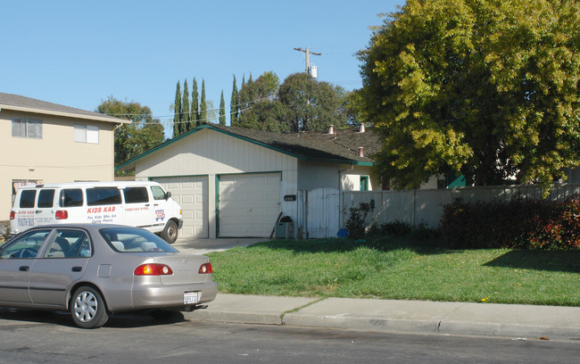 3581-3583 Brookdale Dr in Santa Clara, CA - Building Photo - Building Photo