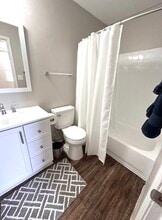 Summer West Apartments in Hattiesburg, MS - Foto de edificio - Building Photo