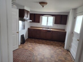 210 Washington Ave in Moundsville, WV - Building Photo - Building Photo