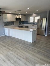 98-1080-1080 Komo Mai Dr in Aiea, HI - Building Photo - Building Photo