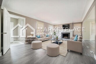 19355 Woodingham Dr in Detroit, MI - Foto de edificio - Building Photo
