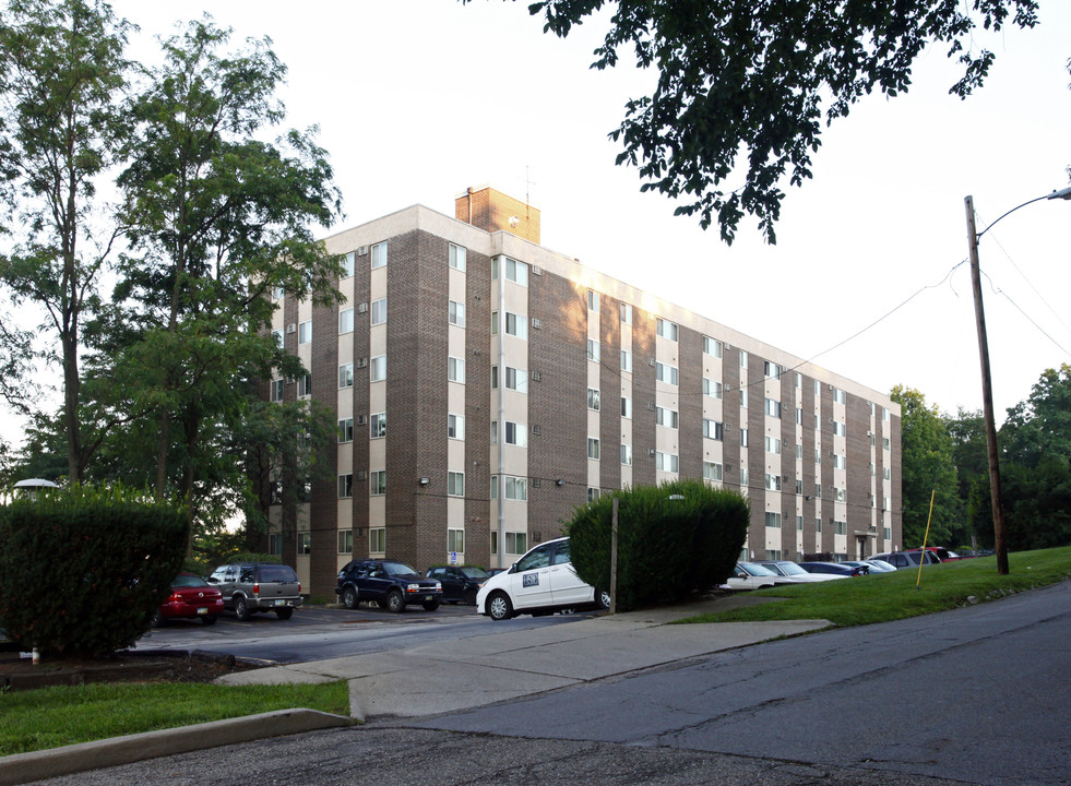 Newton Tower Apartments in Akron, OH - Building Photo