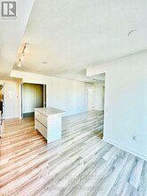 238 Simcoe St in Toronto, ON - Building Photo - Building Photo