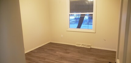 2203 Lucille St in Rockford, IL - Building Photo - Building Photo