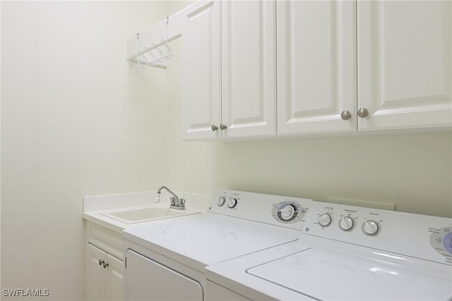 property at 6074 Divot Ct